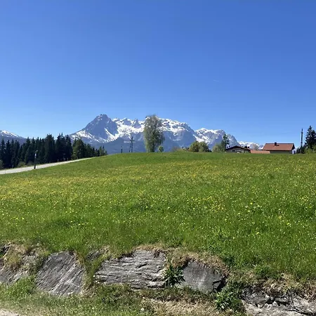Werfenblick Und Bergblick *